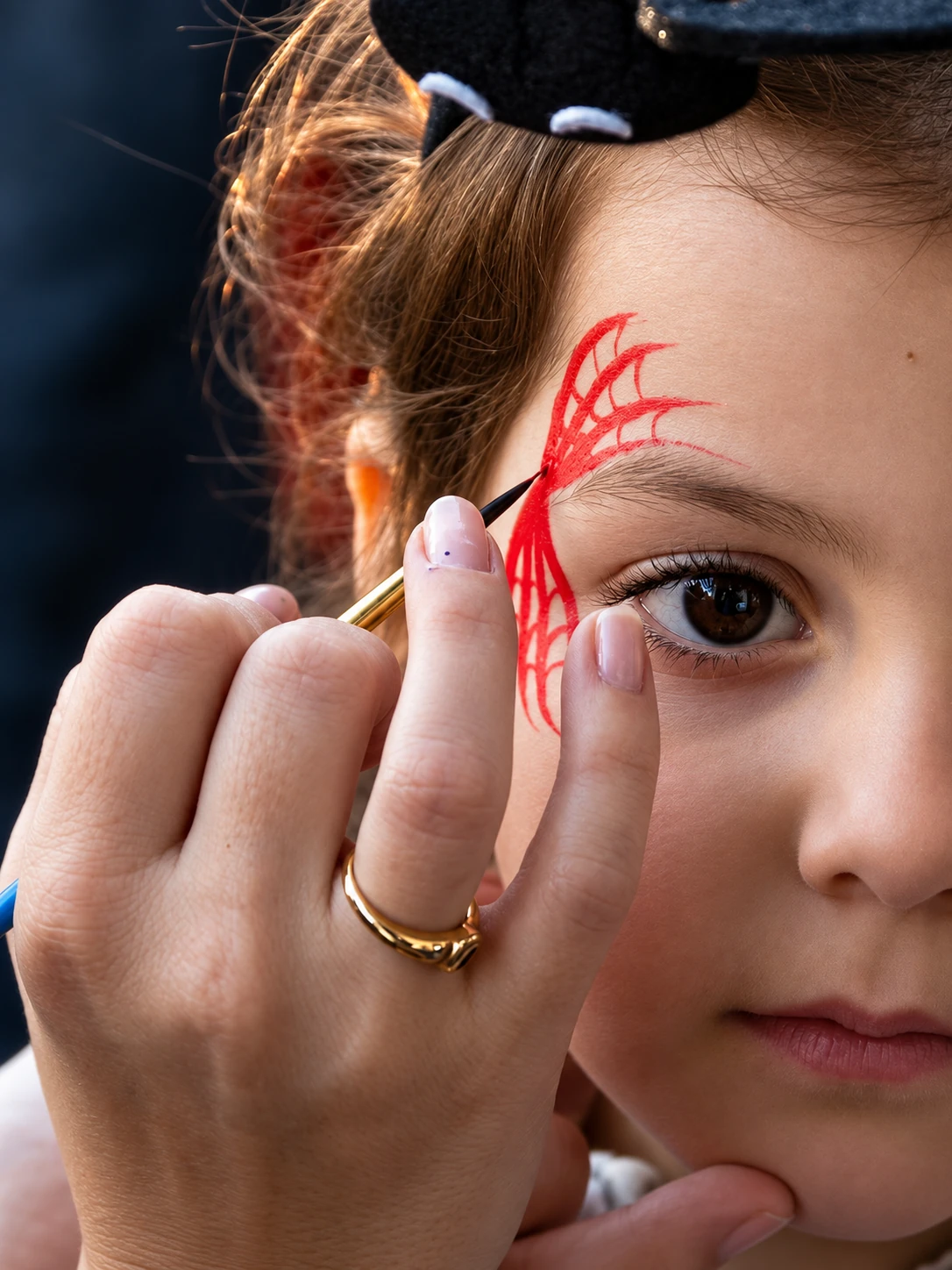 Détail d’un maquillage Halloween réalisé à L’Atoll Angers le 31 octobre 2025
