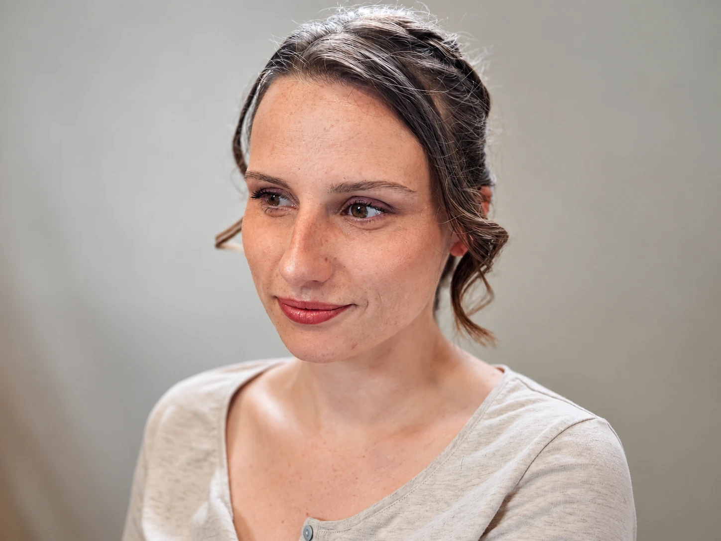 Maquillage naturel de la mariée Axelle à Cholet en avril 2026