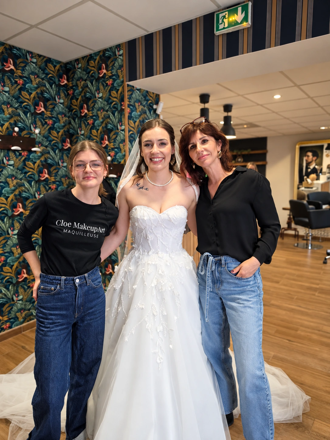 Maquillage Soft Glam de la mariée Margaux chez Hair Actuel à La Chapelle-Heulin en mai 2026 — photo 1