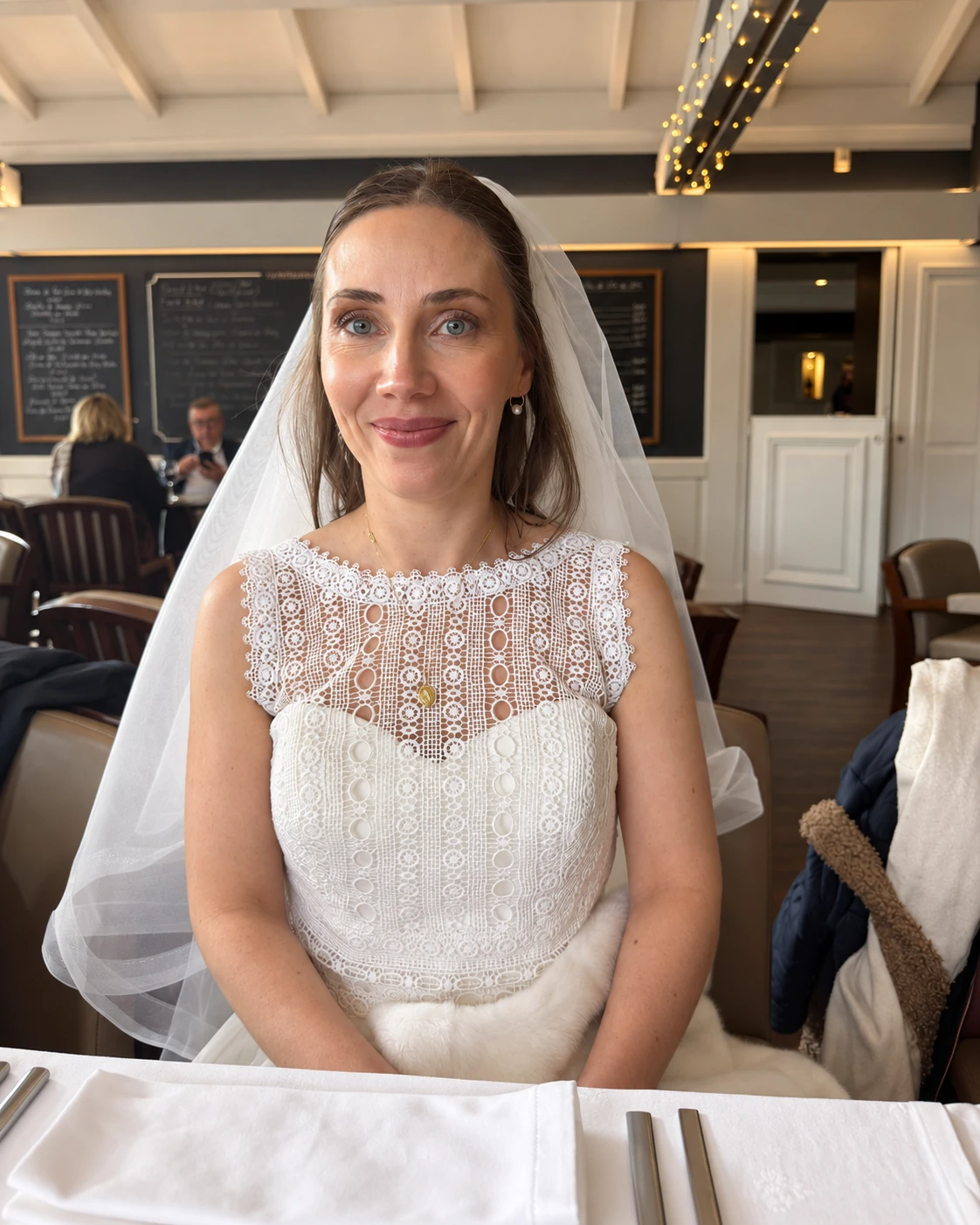 Maquillage de mariée très naturel réalisé pour Mélanie dans la région nantaise en janvier 2026