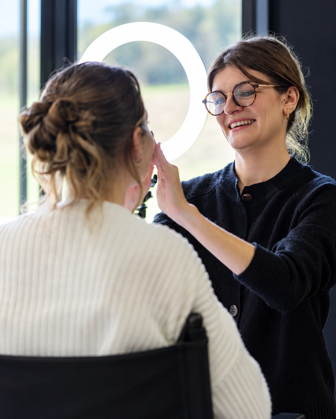 Coulisses de préparation maquillage pour l’élection Miss Intercontinentale France en février 2026